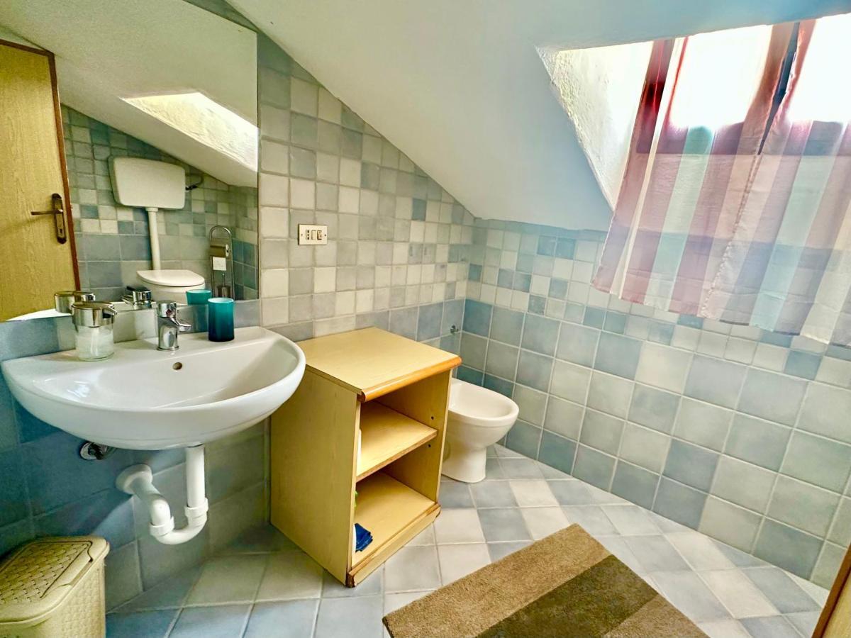 The Quiet Mansard Apartment Олбия Екстериор снимка