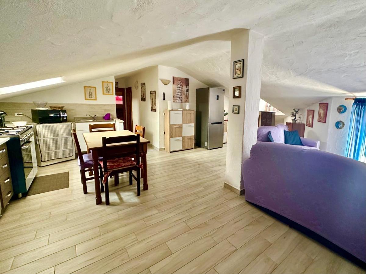 The Quiet Mansard Apartment Олбия Екстериор снимка