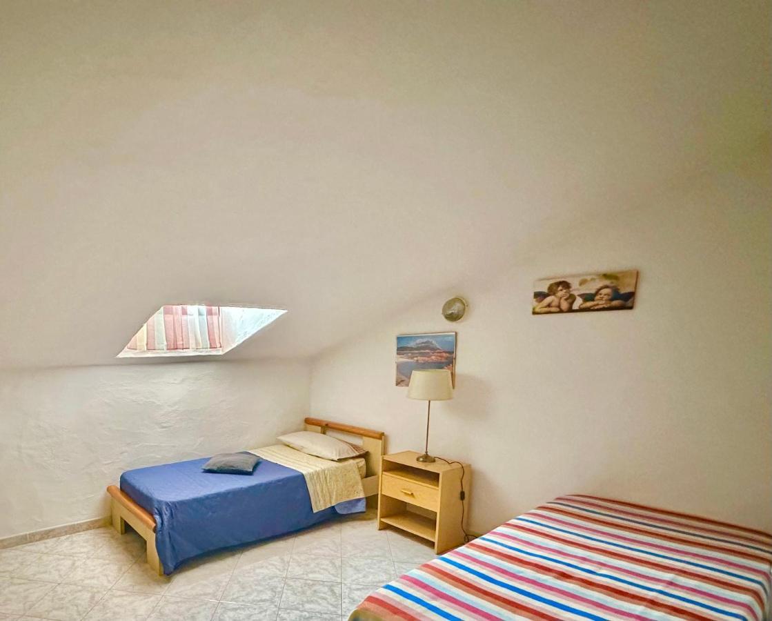 The Quiet Mansard Apartment Олбия Екстериор снимка